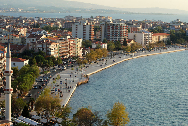 Κωνσταντινούπολη, Τσανάκκαλε, Θεσσαλονίκη, Βόλος, Σαντορίνη